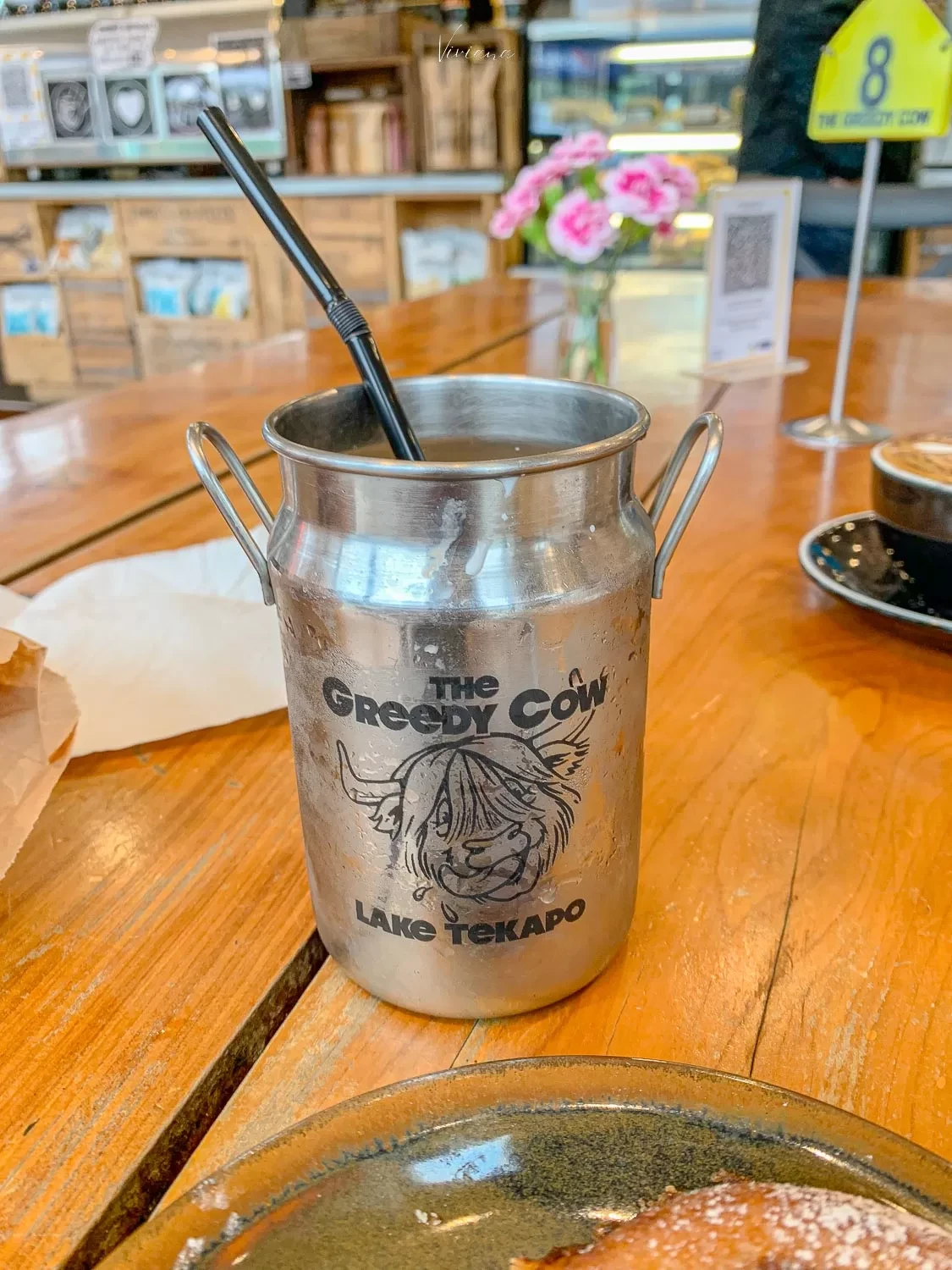 the greedy cow cafe